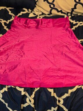 Transcendent Active skirt, pink in size L, has stain